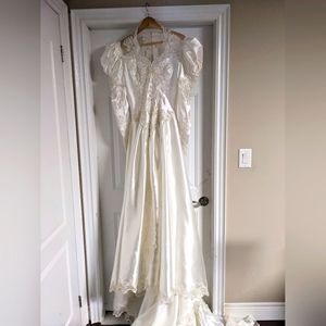 Vintage Wedding Gown Size 14